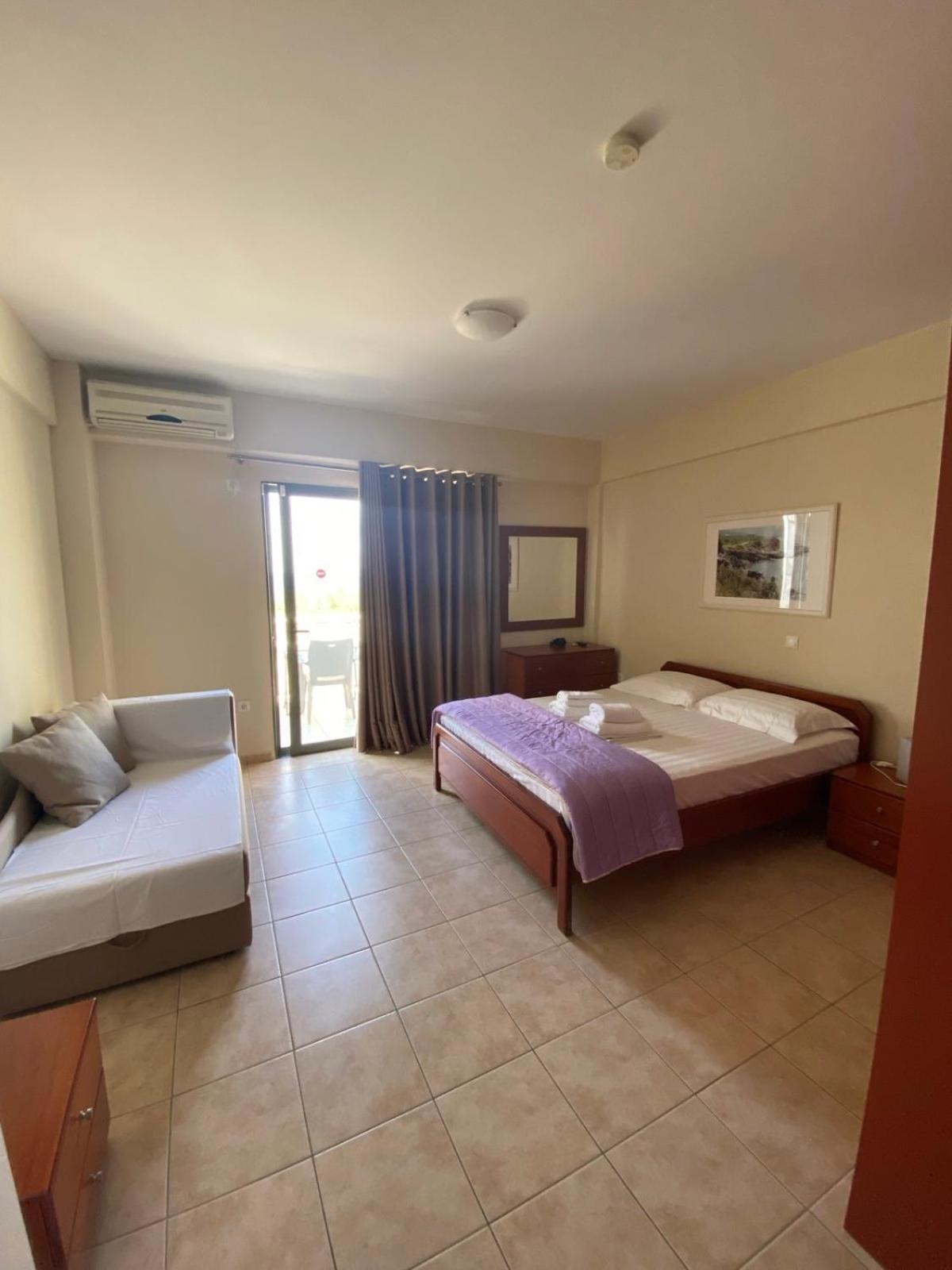 Nefeli Apartments Ступа Екстериор снимка